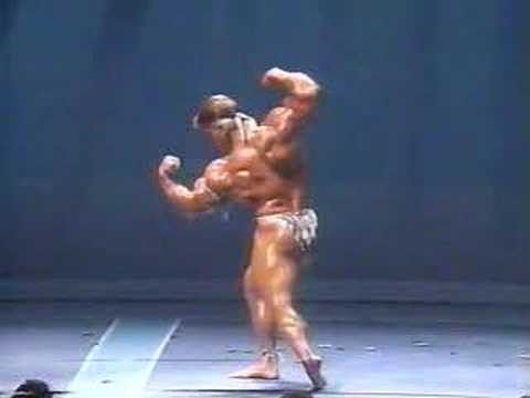 Bodybuilder Eddie Robinson WBF Routine